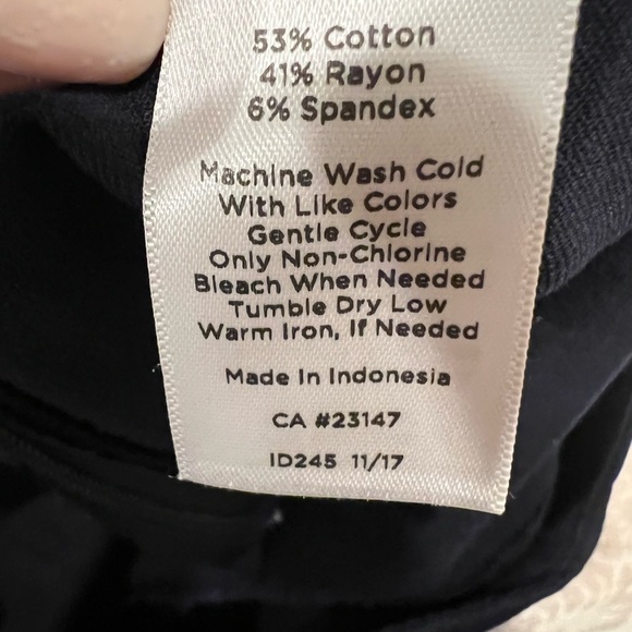 Talbots Chatham Crop Navy Size 6 Petite NWT - Picture 10 of 10